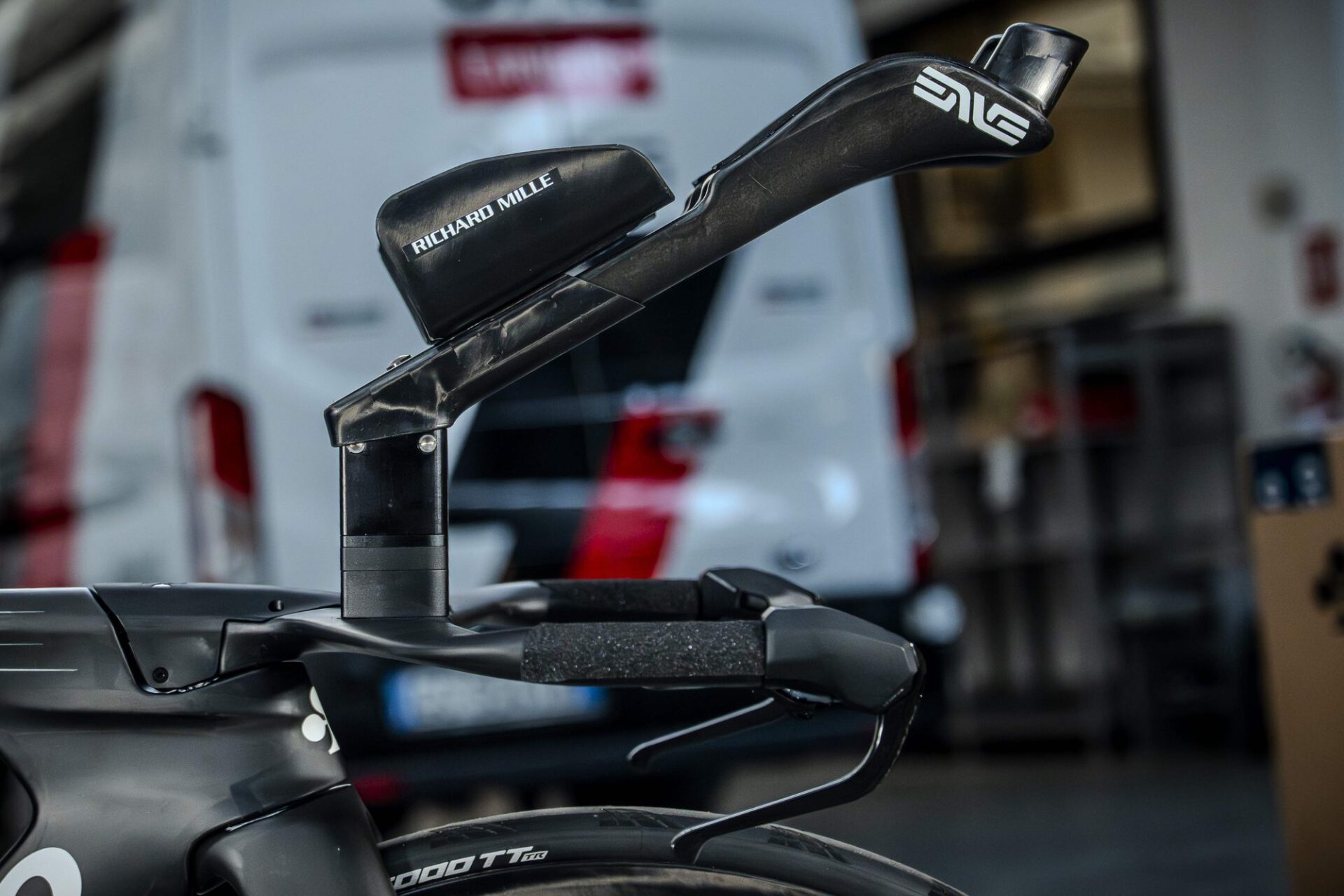 Prototyp des Zeitfahrrades Colnago TT2 von Tadej Pogačar