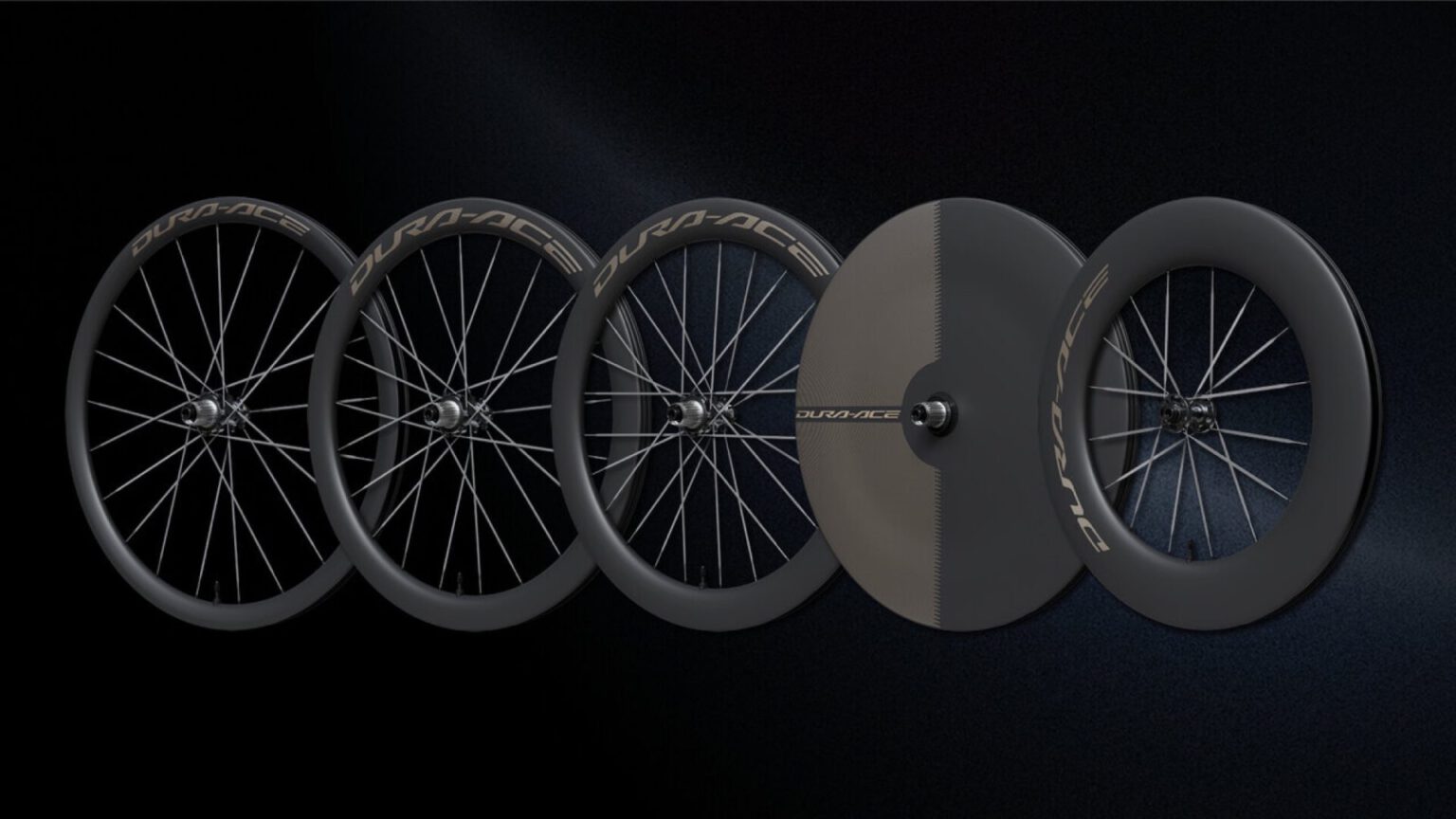 Die gesamte Shimano Dura-Ace WH-R9370-Radserie nebeneinander: C36, C50, C60, C99 und dichte Scheibenbremse